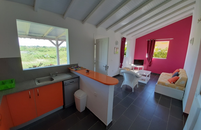 SAINT-FRANCOIS - CHARMANTE MAISON T3 MEUBLEE - SECTEUR CALME