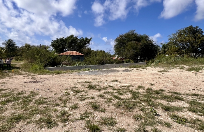 TERRAIN PLAT SECTEUR LA COULEE