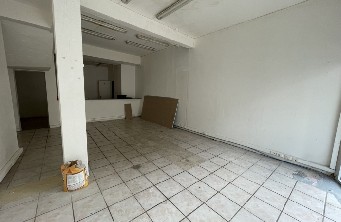 LOCAL COMMERCIAL 58m2 RUE DELGRES