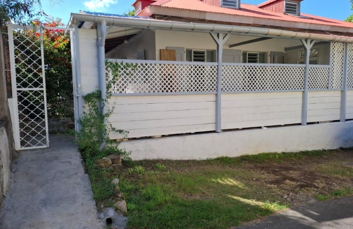 Vente Maison 144m&sup2; 6 pi&#232;ces Basse-Terre