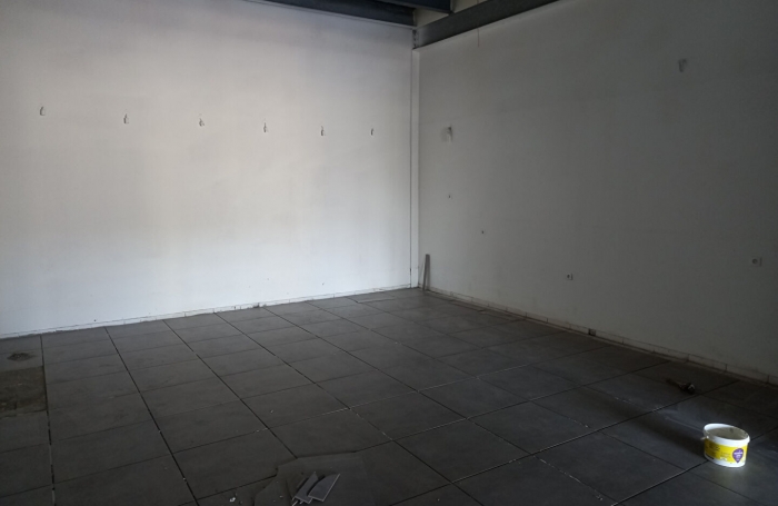 Location Local commercial 140m&sup2; Baie Mahault