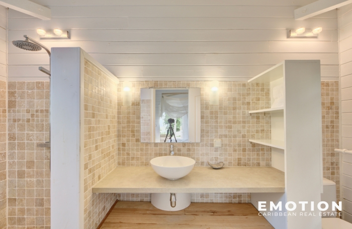 5 GITES INDÉPENDANTS - VUE MER & MONTAGNE - POINTE NOIRE