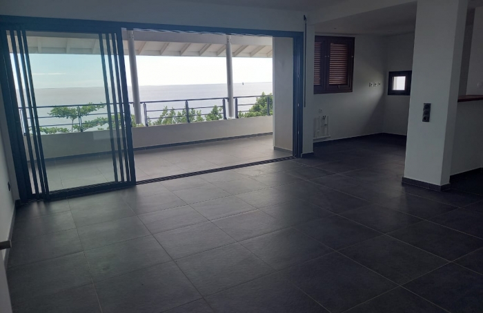 VIEUX FORT : Résidence La Rose Des Vents,  Le Sextant, T4 DPLEX + Bureau No13