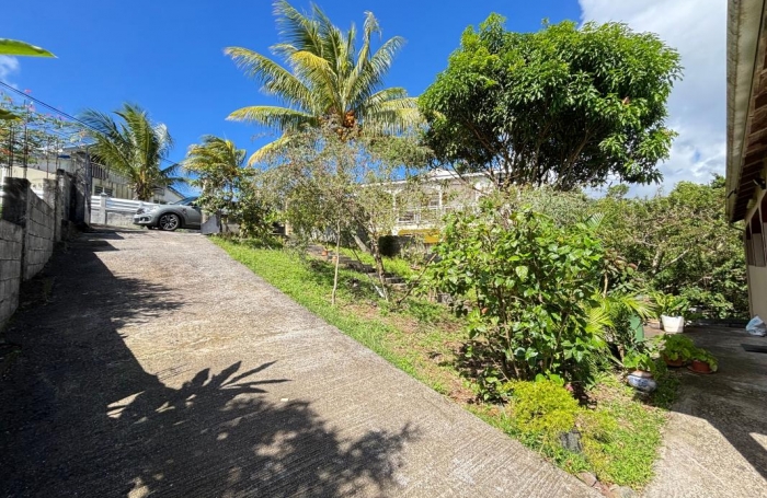 Vente Maison 278m&sup2; 7 pi&#232;ces Gourbeyre