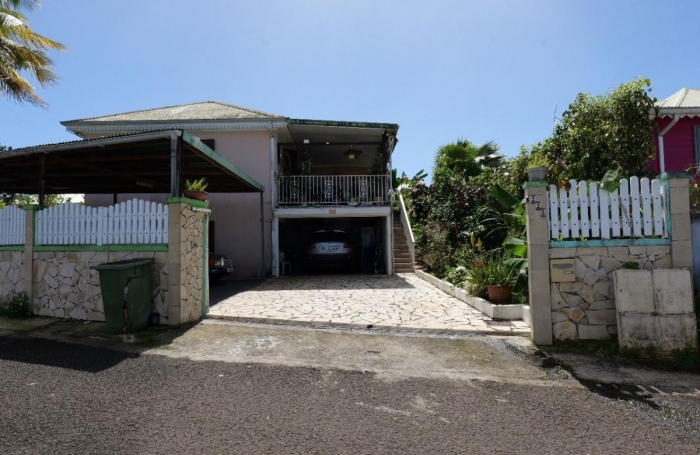 Vente Maison 118m&sup2; 5 pi&#232;ces Lamentin