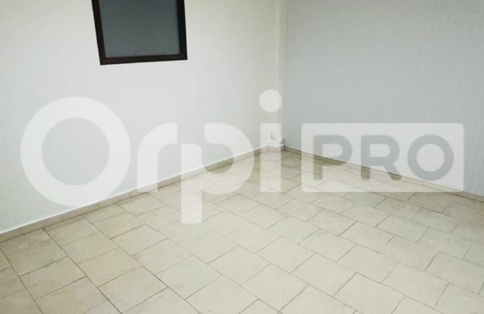 A LOUER - Bureau- Basse Terre