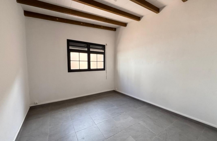 Vente Maison 98m&sup2; 4 pi&#232;ces Gourbeyre