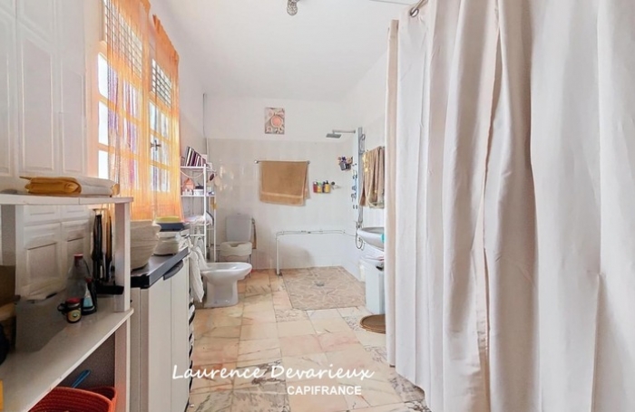 Vente Maison 200m&sup2; 5 pi&#232;ces Saint Claude