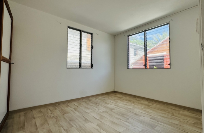 BOUILLANTE - MAISON T4 de 66 m2, bourg