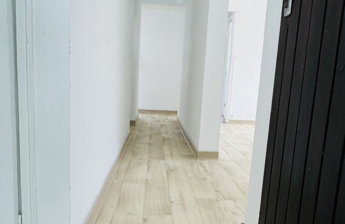 BOUILLANTE - MAISON T4 de 66 m2, bourg