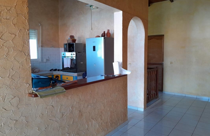 Vente Maison 186.38m&sup2; 7 pièces Sainte Rose