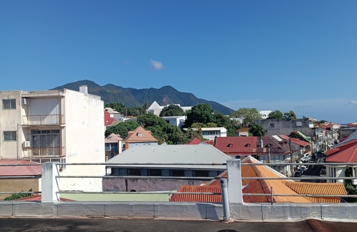 Immeuble centre ville basse terre