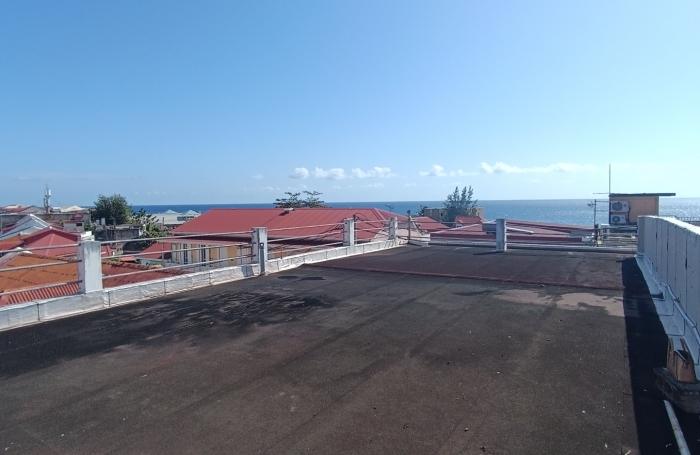 Immeuble centre ville basse terre