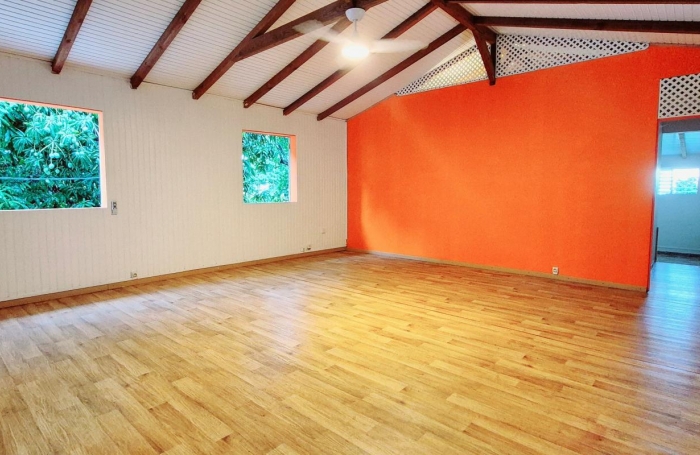 Location Appartement 98.65m&sup2; 3 pi&#232;ces Pointe-Noire