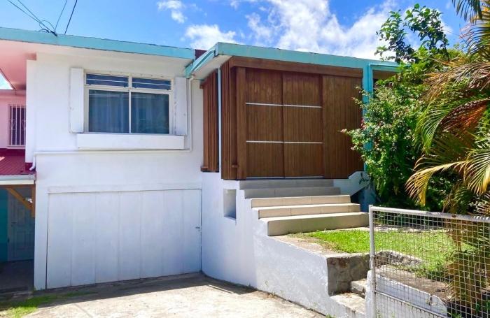 À VENDRE   Maison T4 de plain-pied avec studio indépendant   Saint-Claude