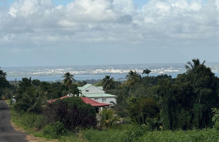 Vente Appartement 589m&sup2; 3 pi&#232;ces Petit-Bourg