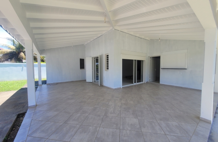 Rare opportunité : Ensemble immobilier de 2 villas mitoyennes   350 m2 habitables + piscine privée