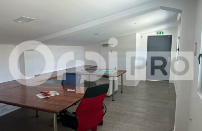 avec ORPI BOUTAREL louez vos bureaux semi meublés vue mer