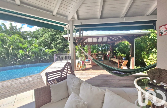 Vente Divers 195m&sup2; 5 pi&#232;ces Les Abymes