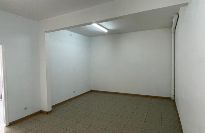 Location Local commercial 77m&sup2; Le Moule