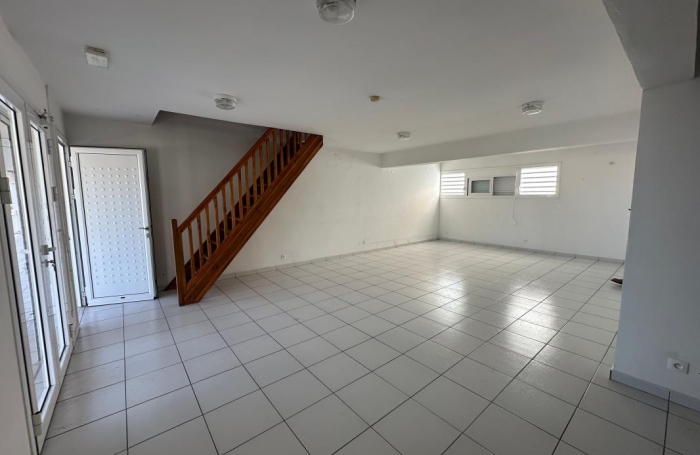 Vente Local commercial 96m&sup2; Saint François