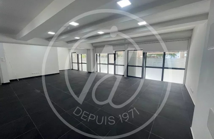 Location Local commercial 130m&sup2; Pointe-à-Pitre