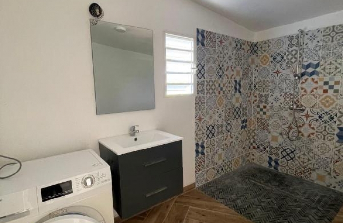 Location Maison 61m&sup2; 2 pi&#232;ces Sainte Anne