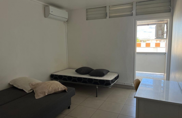 Location Appartement 107.57m&sup2; 5 pi&#232;ces Les Abymes