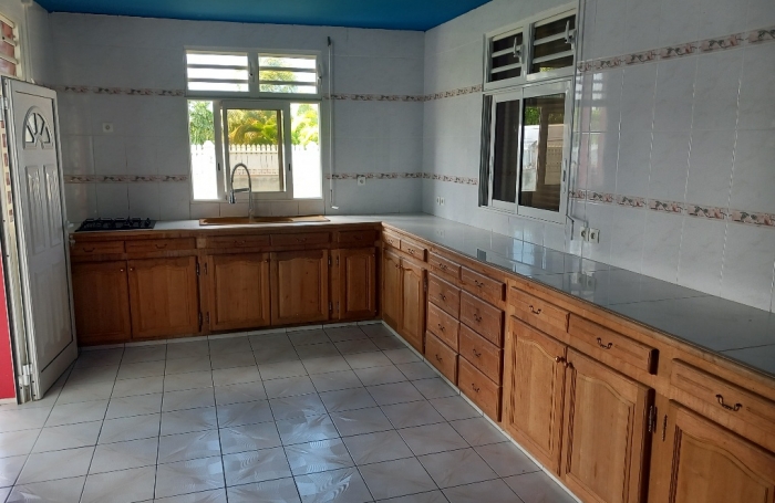 SAINTE-ANNE   Idéal pour un investissement locatif ou résidentiel