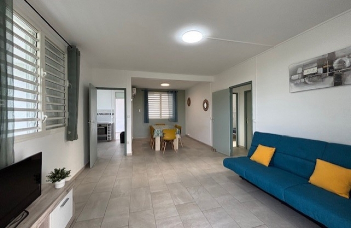 Maison individuelle trois pièces - LONGFORT IMMOBILIER