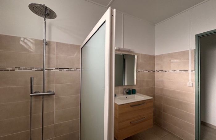 Maison individuelle trois pièces - LONGFORT IMMOBILIER