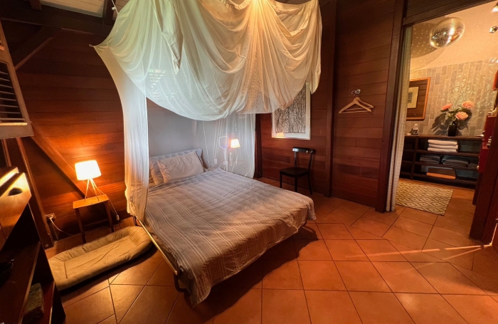 Villa au charme Créole T3  + T2 Indépendant & Piscine   BOUILLANTE