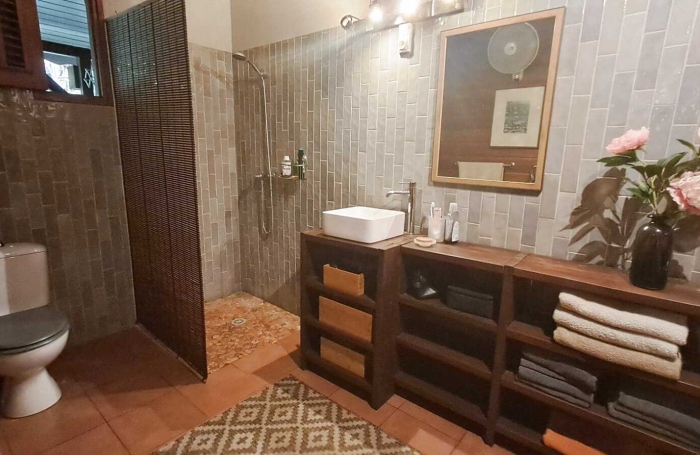 Villa au charme Créole T3  + T2 Indépendant & Piscine   BOUILLANTE