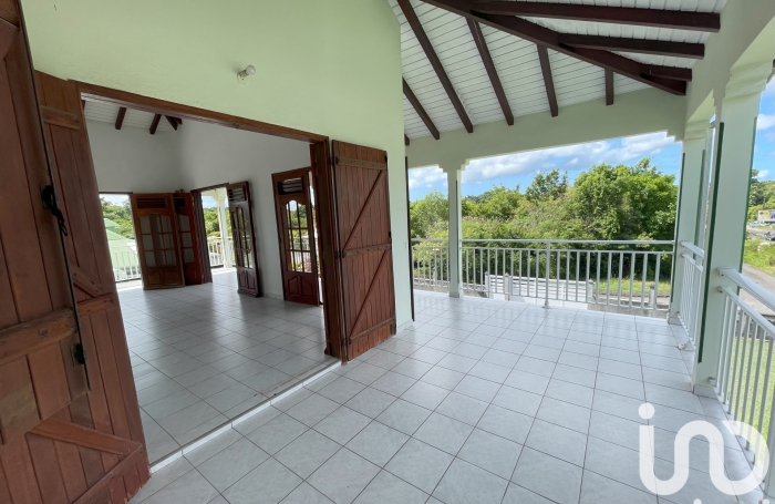 Vente Divers 117m&sup2; 5 pi&#232;ces Petit-Canal