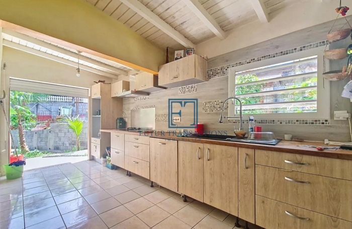 Vente Maison 76m&sup2; 5 pi&#232;ces Les Abymes