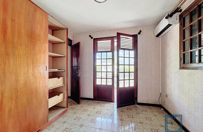 Vente Maison 138m&sup2; 8 pi&#232;ces Petit-Canal