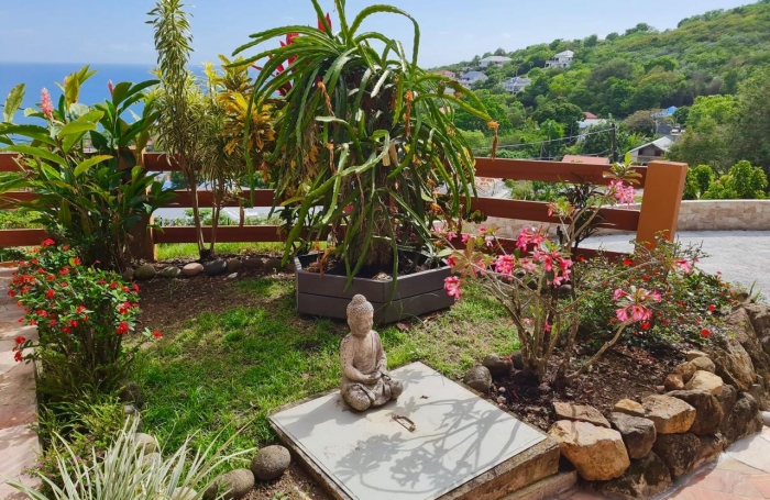 Vieux-Fort   Grande maison familiale, superbe vue, piscine et studios