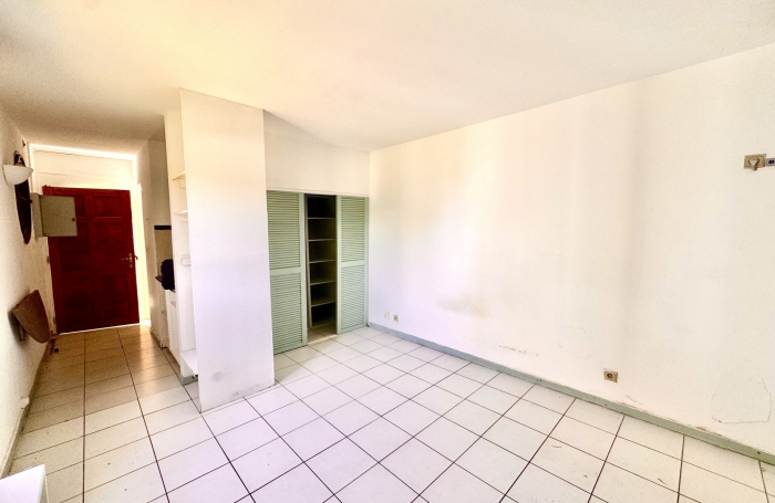 Studio à deux pas de la plage au Gosier