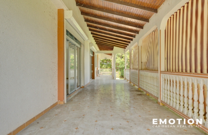 Villa à T9   À Rénover - Fort potentiel   420 m2 - 2 600 m2 de terrain