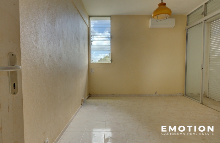 Villa à T9   À Rénover - Fort potentiel   420 m2 - 2 600 m2 de terrain