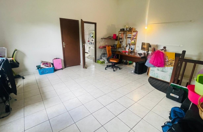 Vente Appartement 156.3m&sup2; 3 pi&#232;ces Basse-Terre
