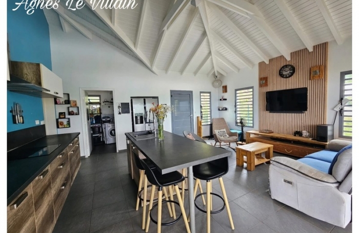 Vente Maison 89m&sup2; 4 pi&#232;ces Bouillante