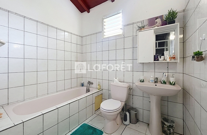 Location Maison 91.82m² 3 pièces Le Moule