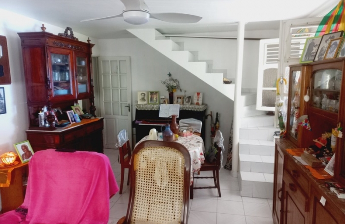Vente Maison 153m&sup2; 6 pi&#232;ces Basse-Terre