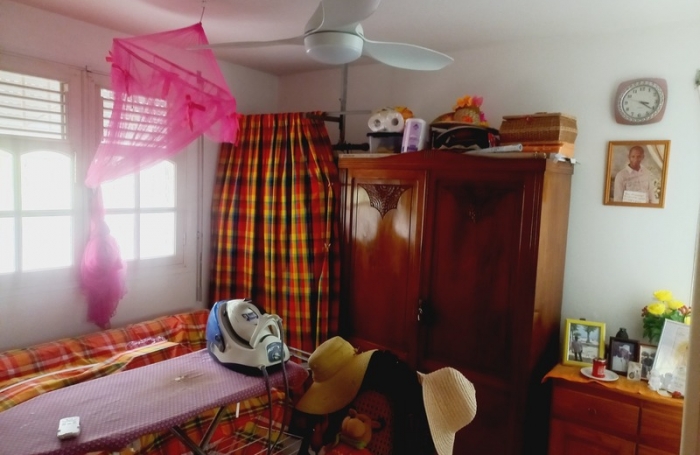 Vente Maison 153m&sup2; 6 pi&#232;ces Basse-Terre