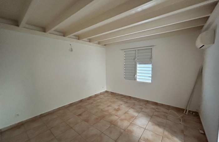 Vente Maison 104m&sup2; 6 pi&#232;ces Baie Mahault