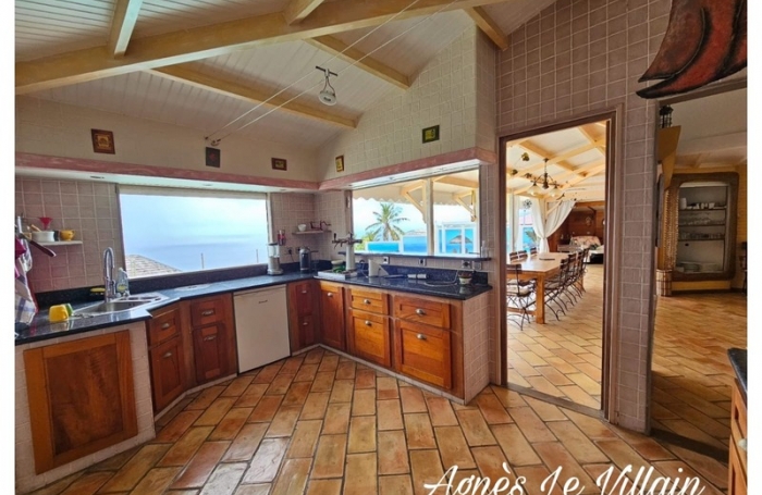 Vente Maison 131m&sup2; 6 pi&#232;ces Bouillante