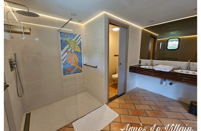 Vente Maison 131m&sup2; 6 pi&#232;ces Bouillante