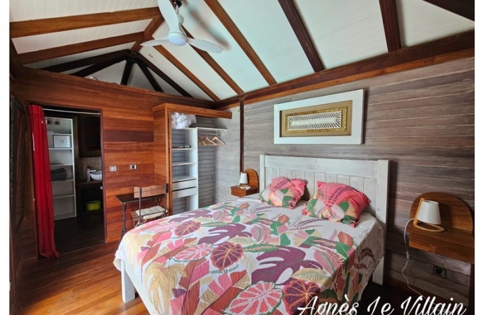 Vente Maison 131m&sup2; 6 pi&#232;ces Bouillante