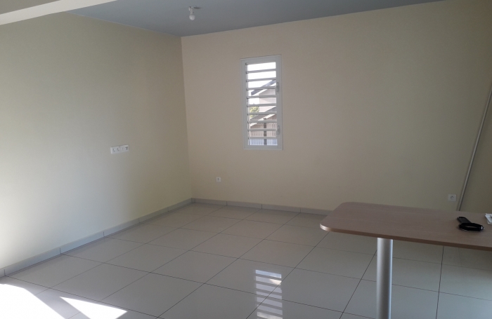 Villa T4 neuve de 75 m2 dans résidence neuve